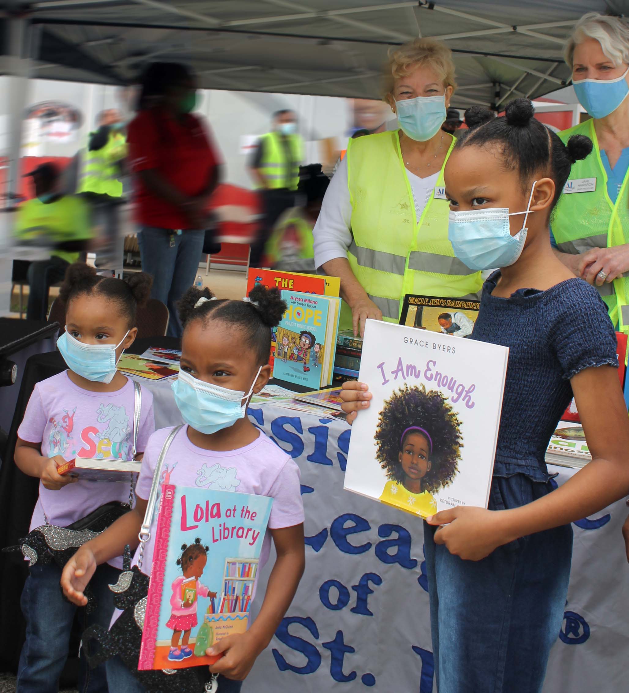urban league august 1 2020 dawn thomas and jane Harbron with children and books cropped
